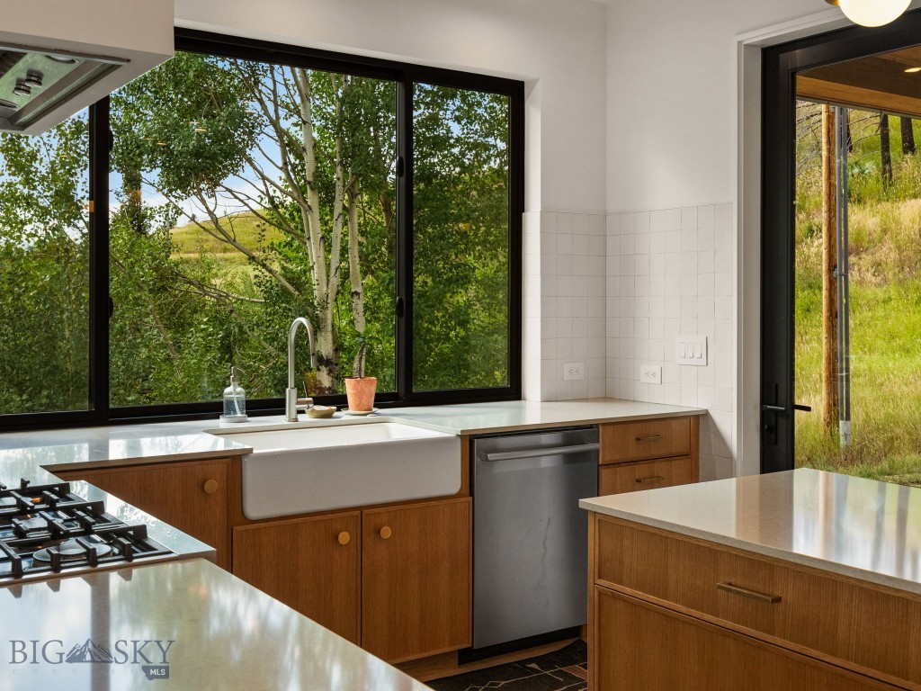 44 Midway Bridger Road
