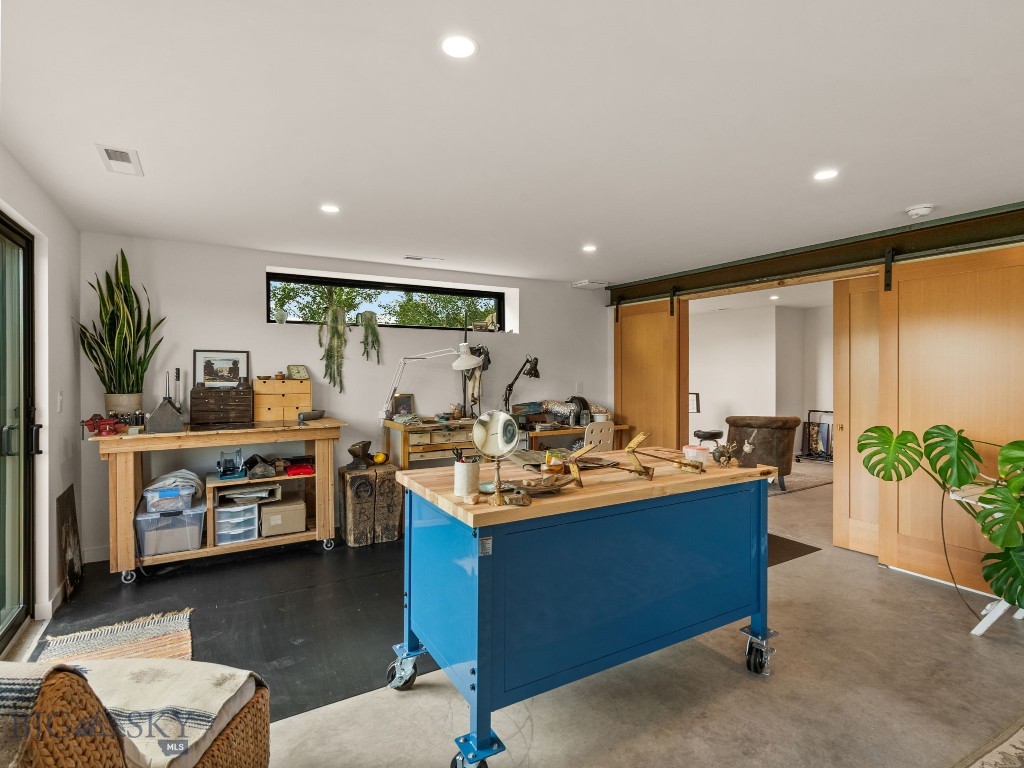 44 Midway Bridger Road