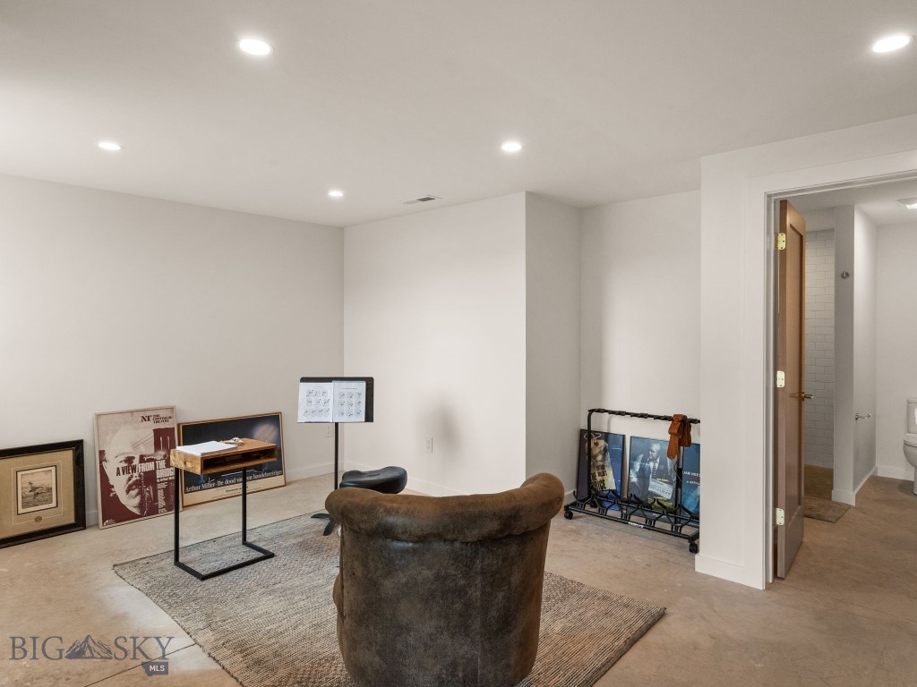 44 Midway Bridger Road