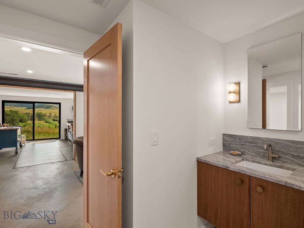 44 Midway Bridger Road