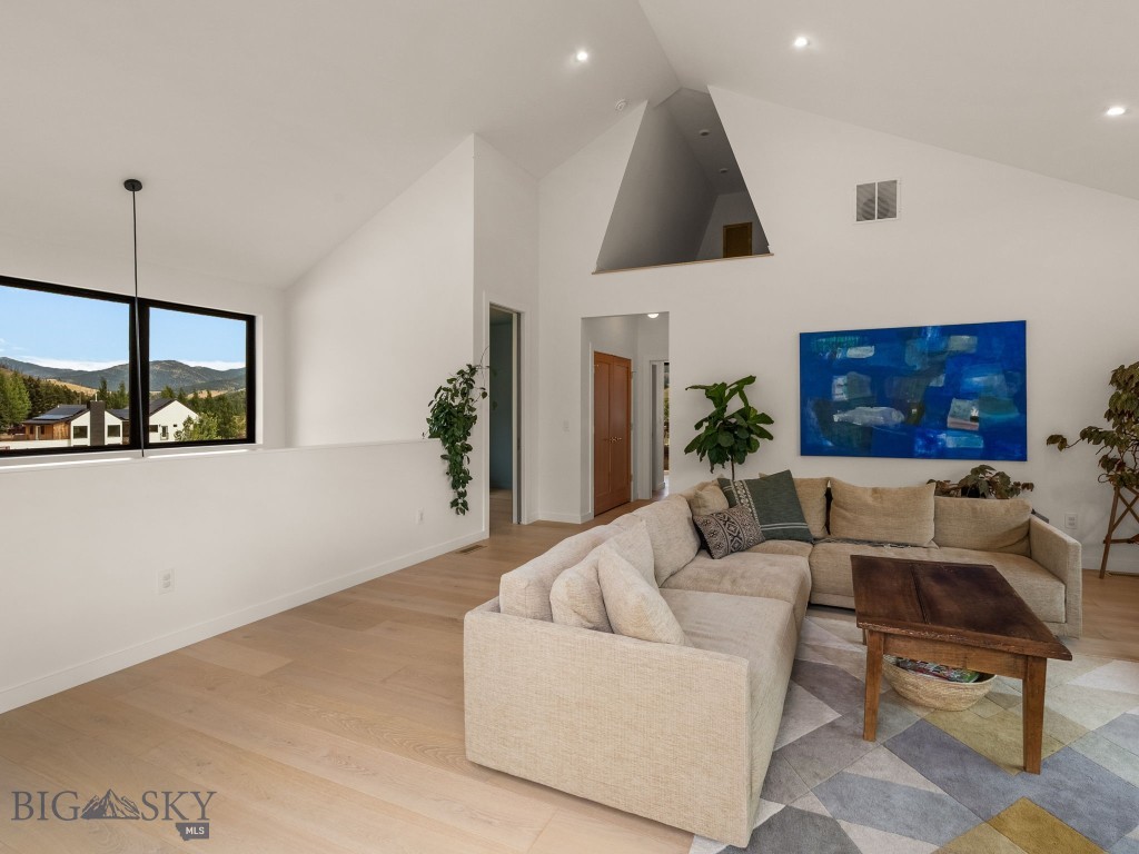 44 Midway Bridger Road