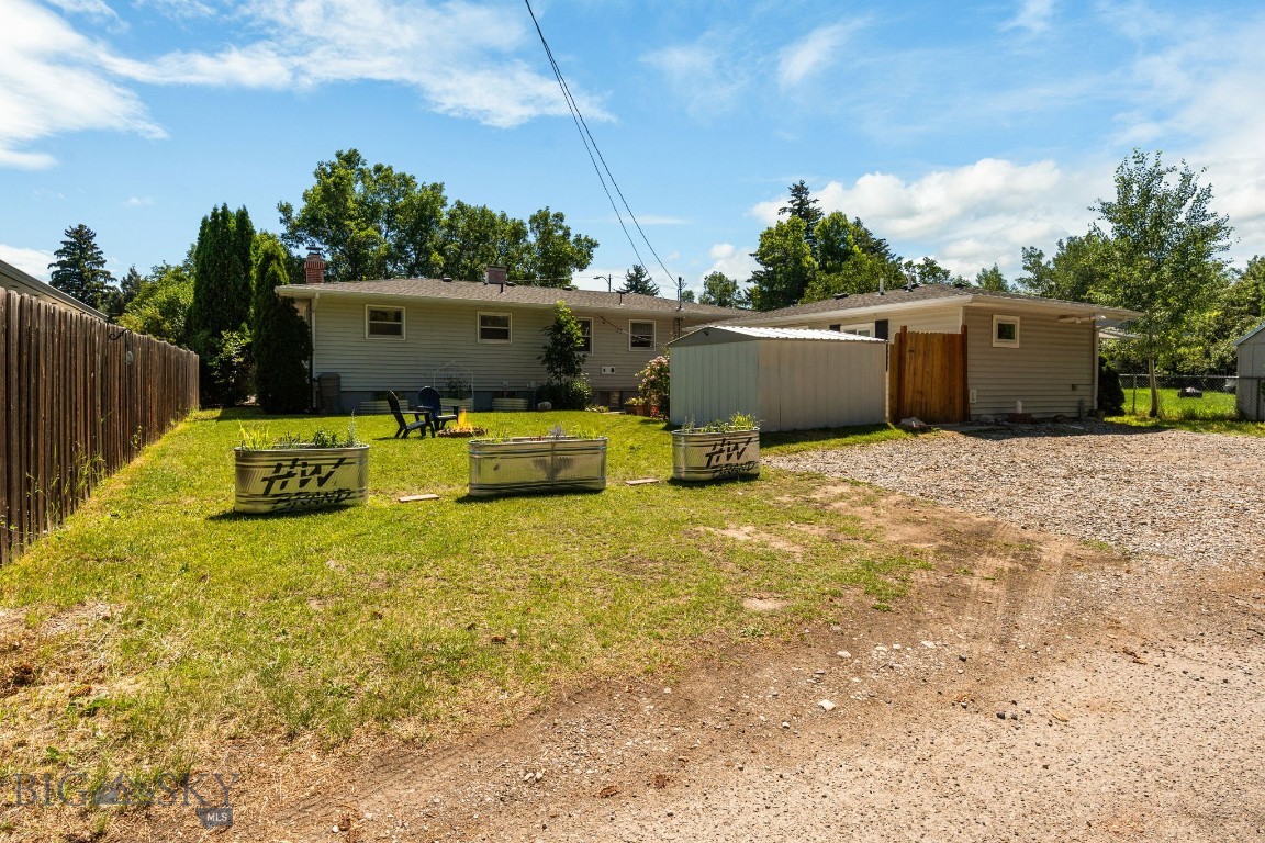 439 N 10th Avenue