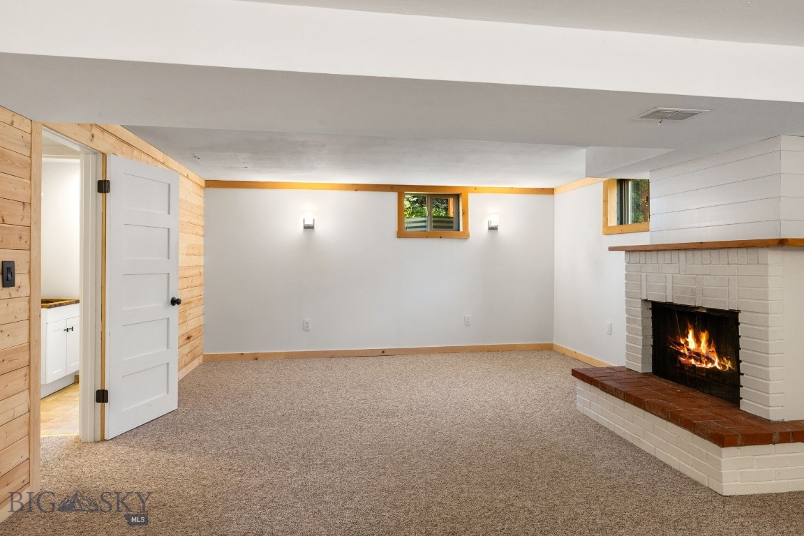 439 N 10th Avenue