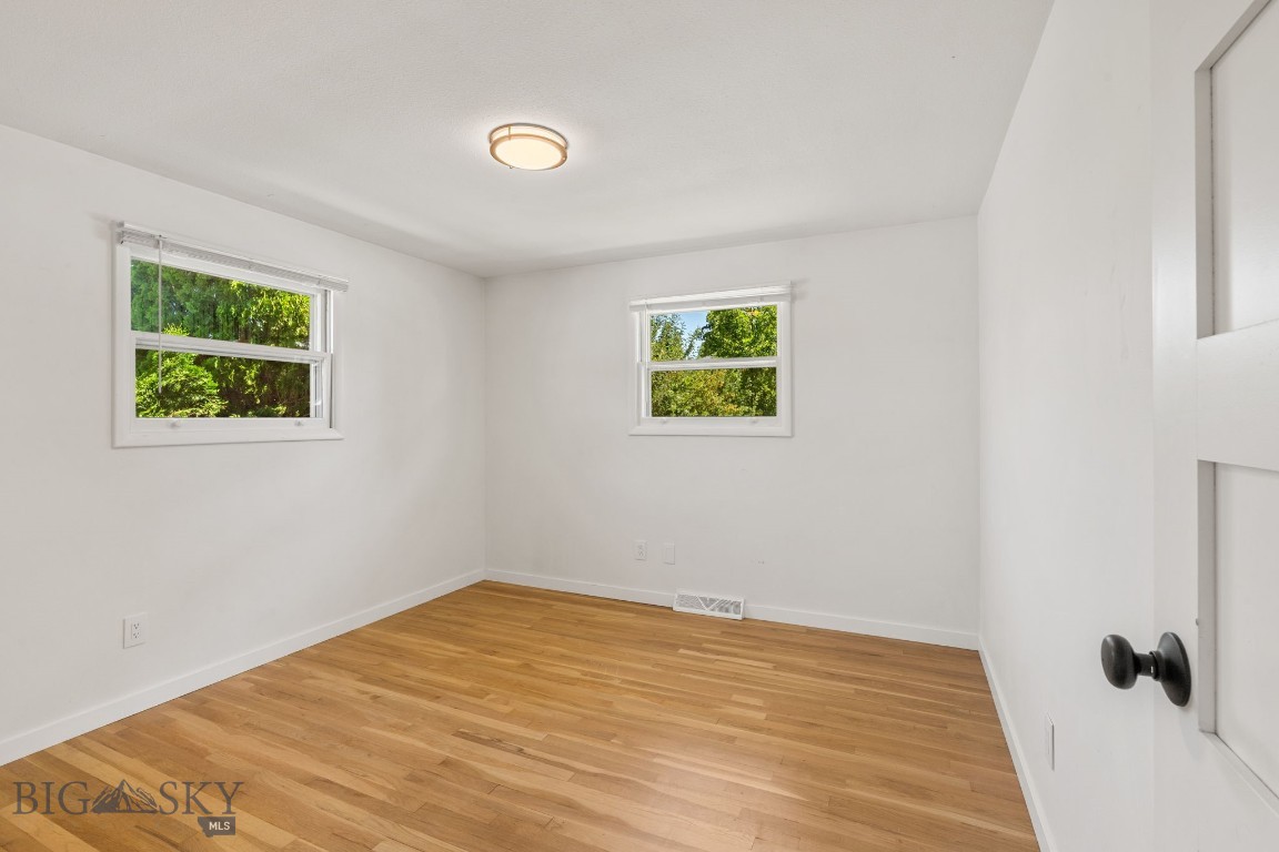 439 N 10th Avenue