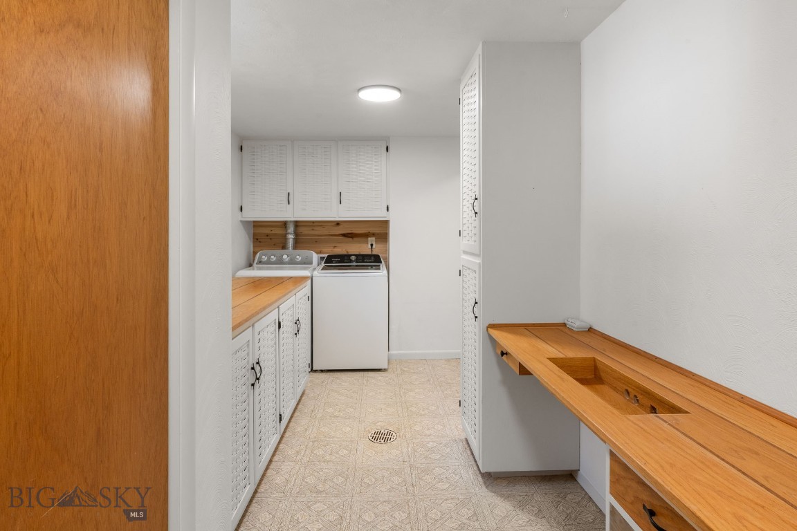 439 N 10th Avenue