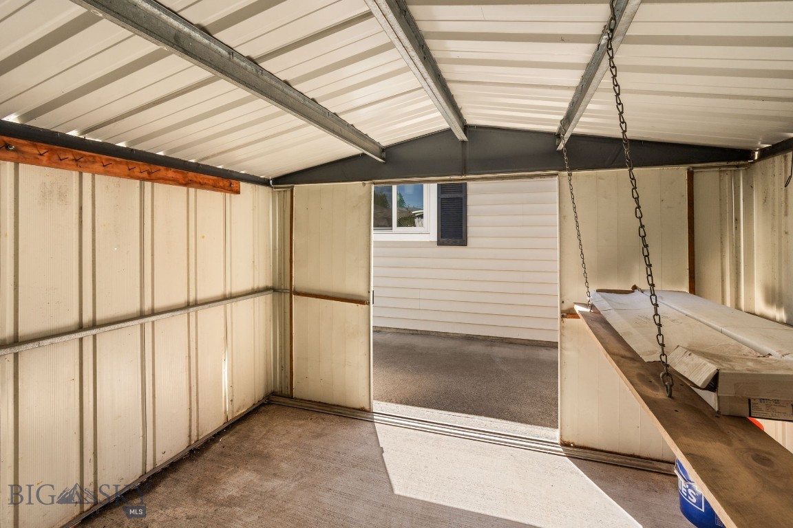 439 N 10th Avenue