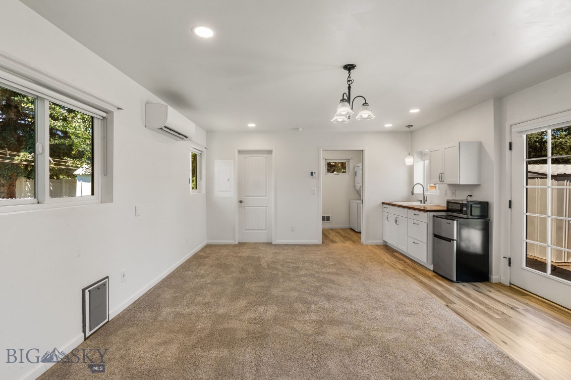 439 N 10th Avenue