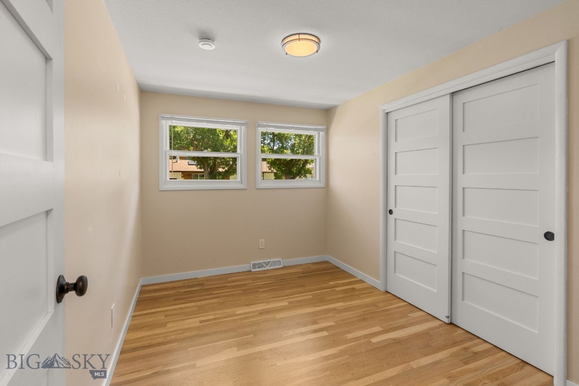 439 N 10th Avenue
