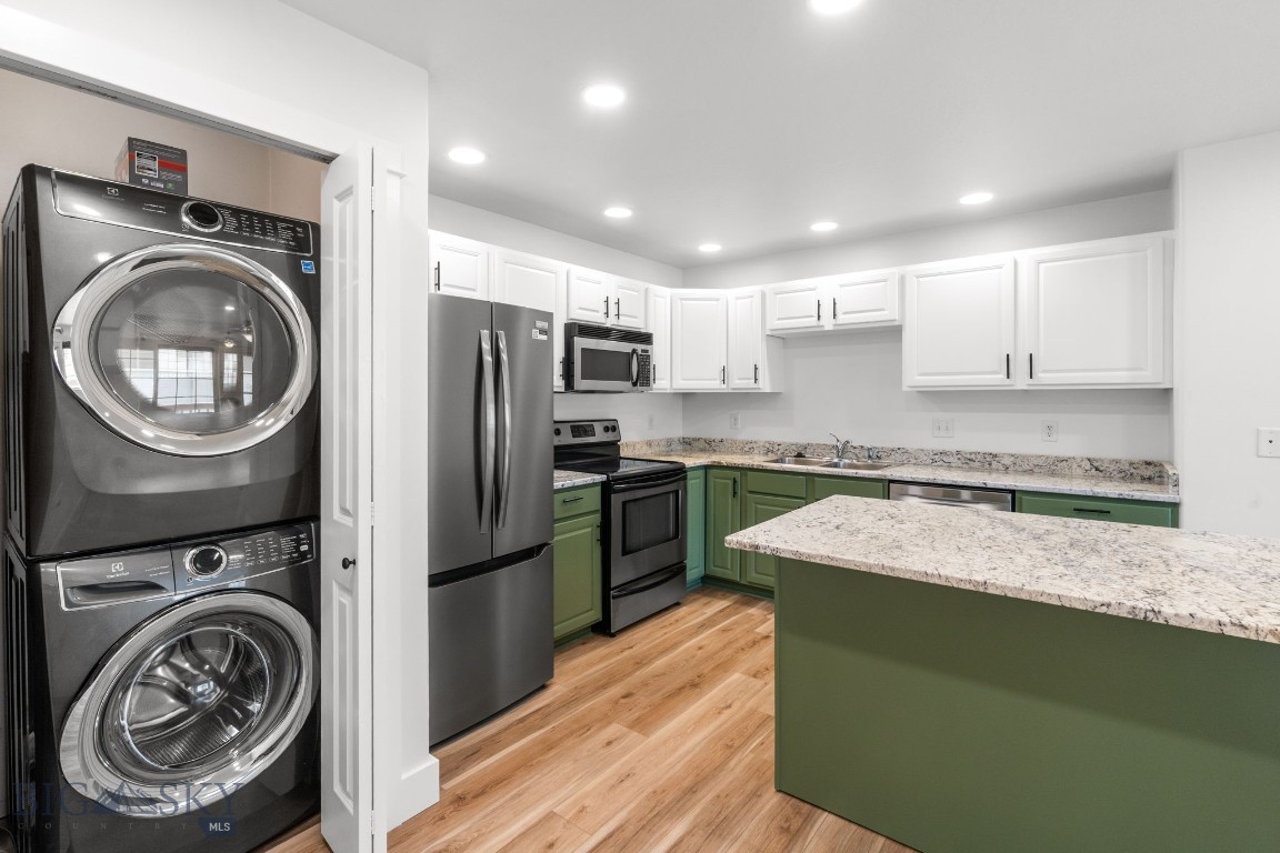 2220 Baxter Lane 4C