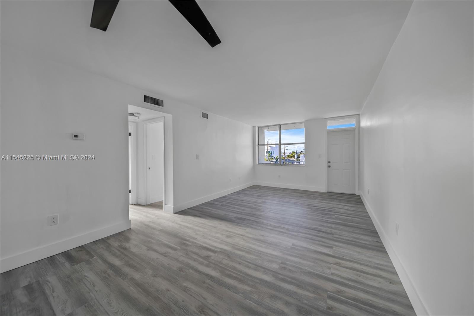 910 Jefferson Ave # 4A