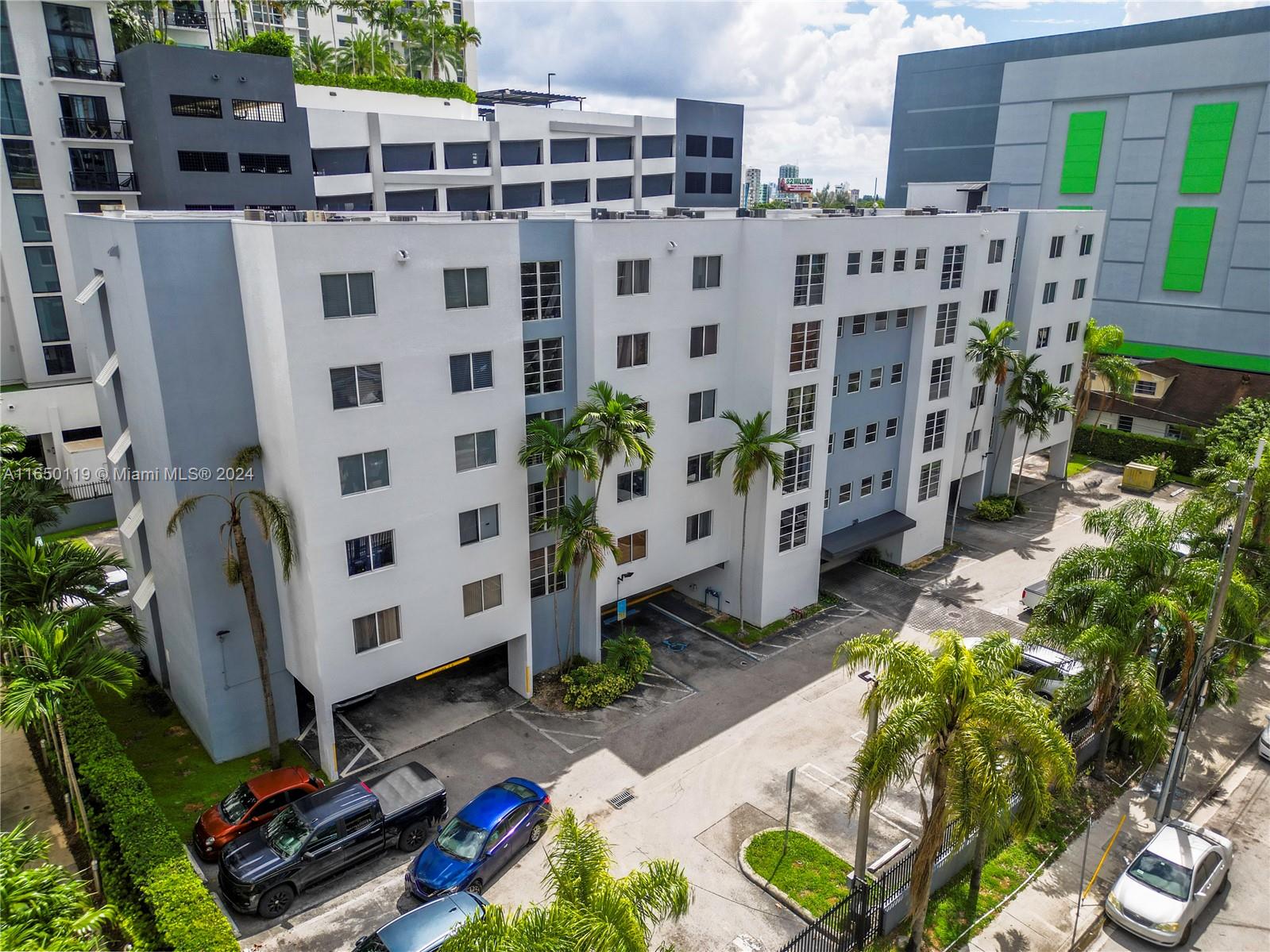 210 SW 11th St # 501