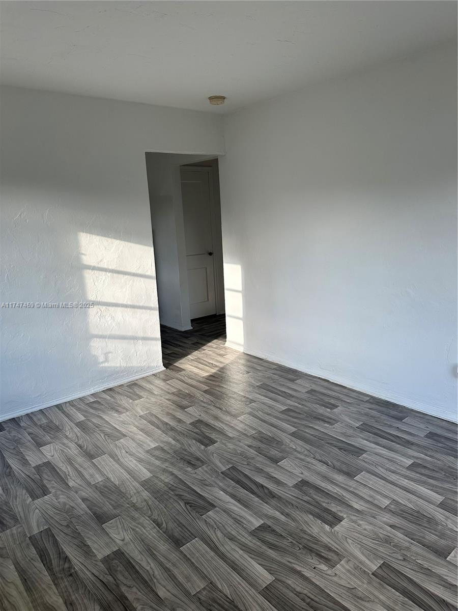 1225 NE 111th St # 1