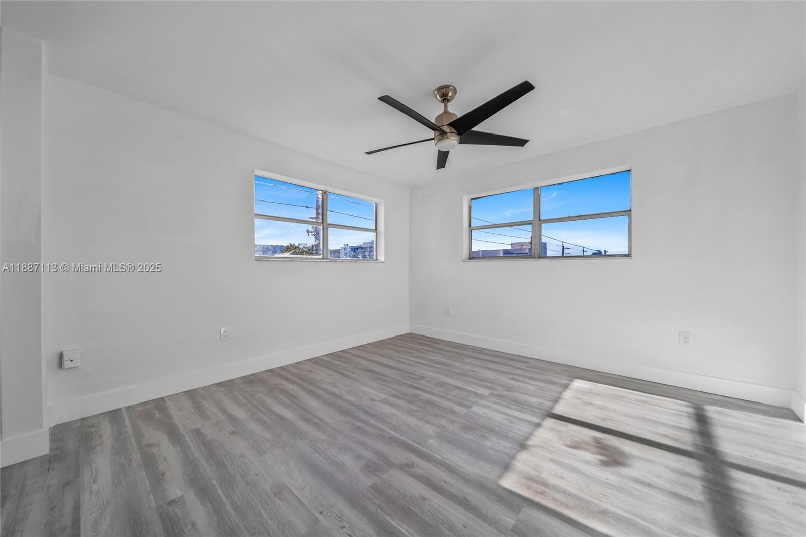 910 Jefferson Ave # 4A