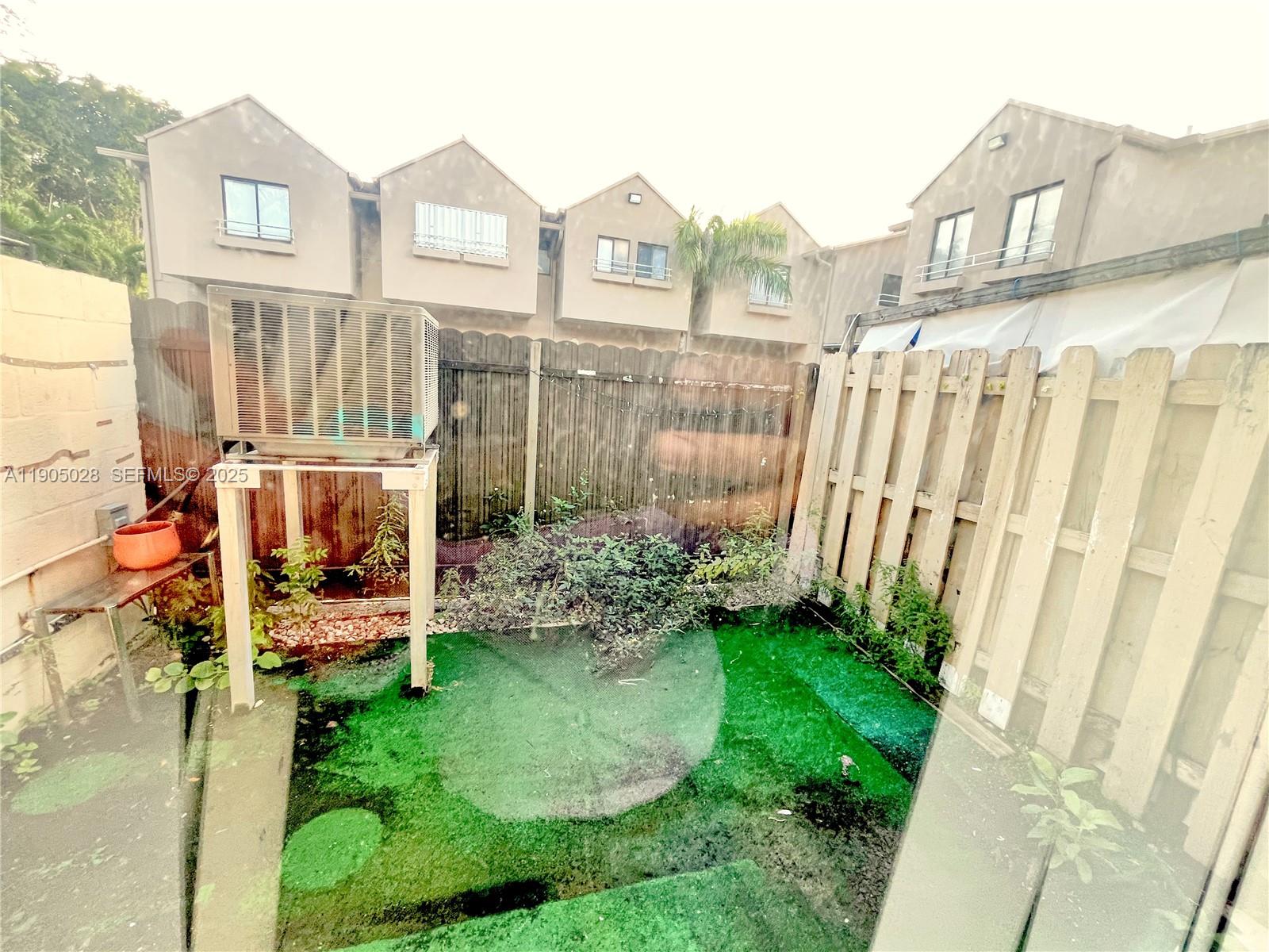 5712 W 25th Ct # 5712