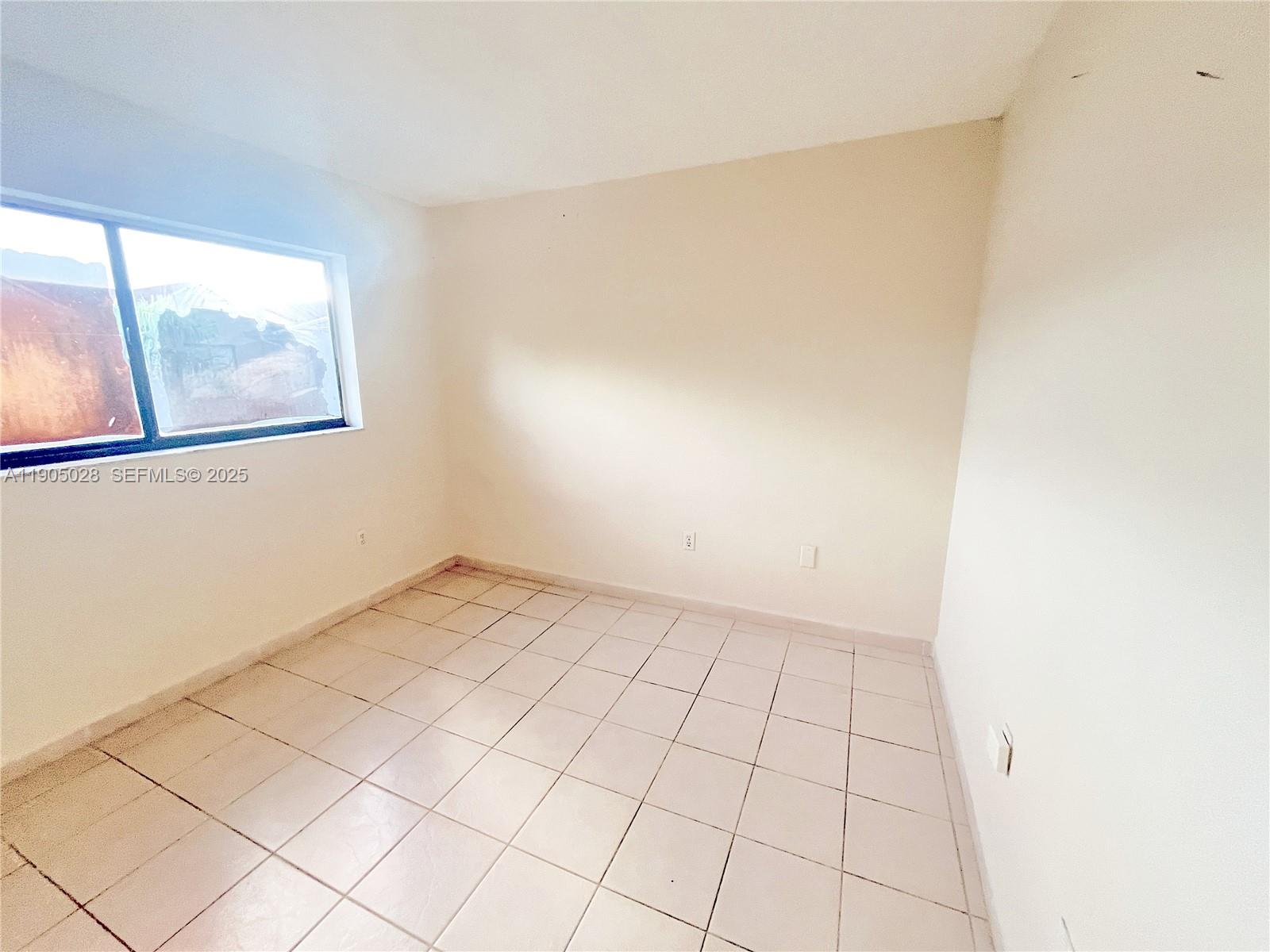 5712 W 25th Ct # 5712