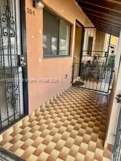 2740 W 63rd St # 104