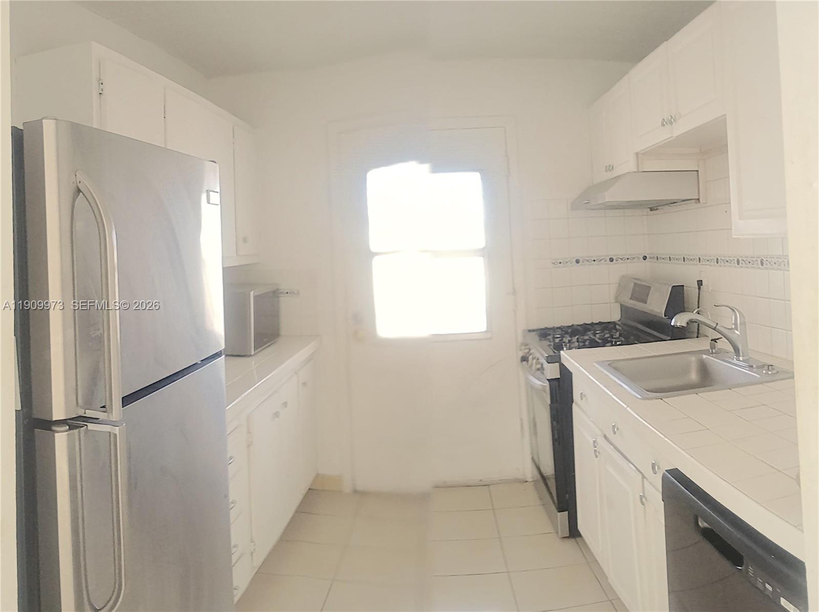 20120 NE 2nd Ave # W27