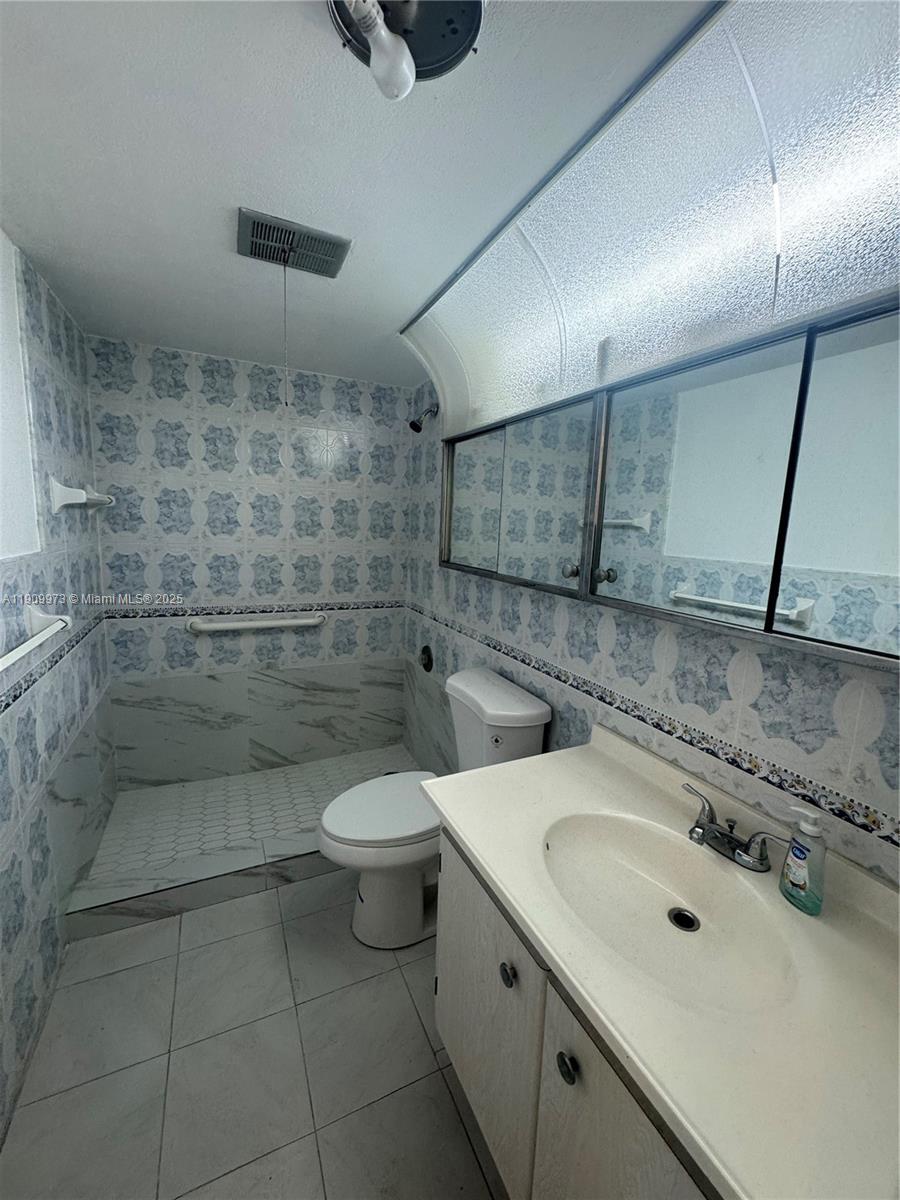 20120 NE 2nd Ave # W27