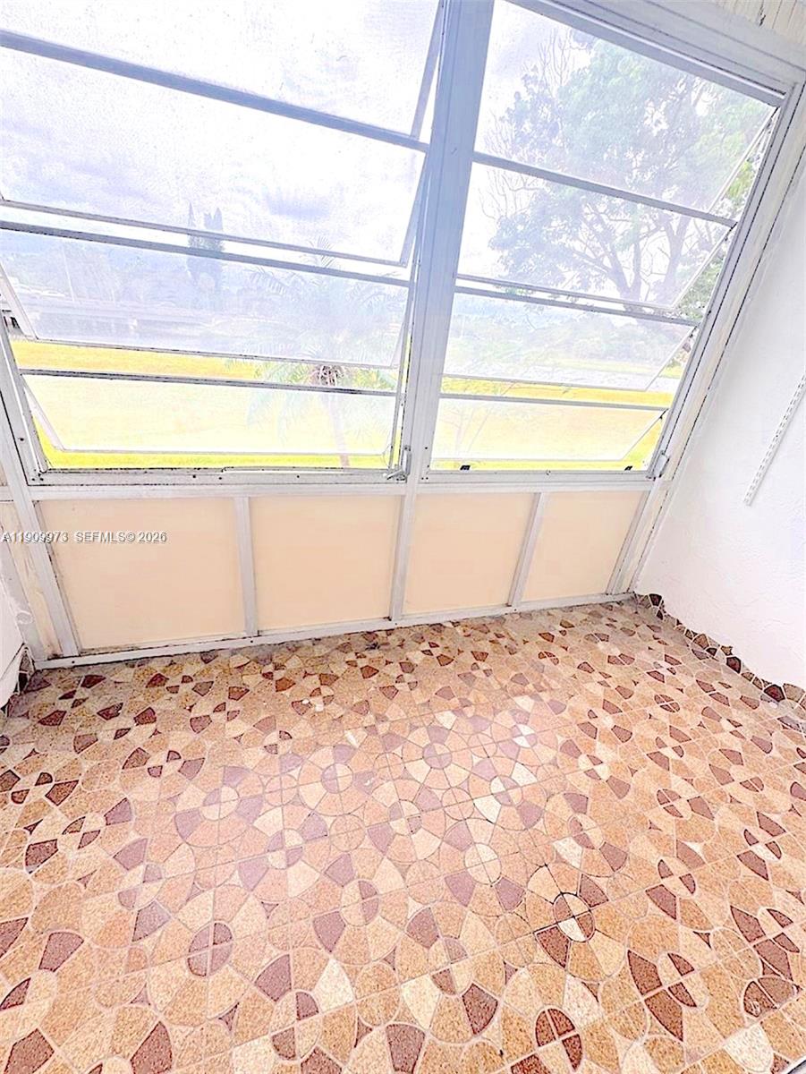 20120 NE 2nd Ave # W27