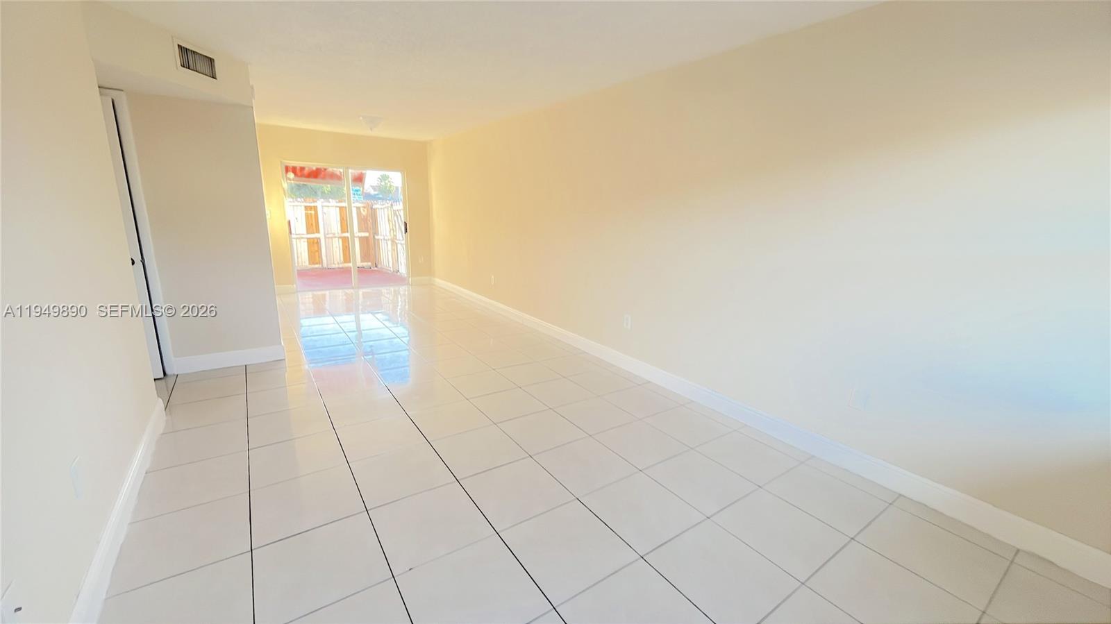 5461 W 24th Ave # 18