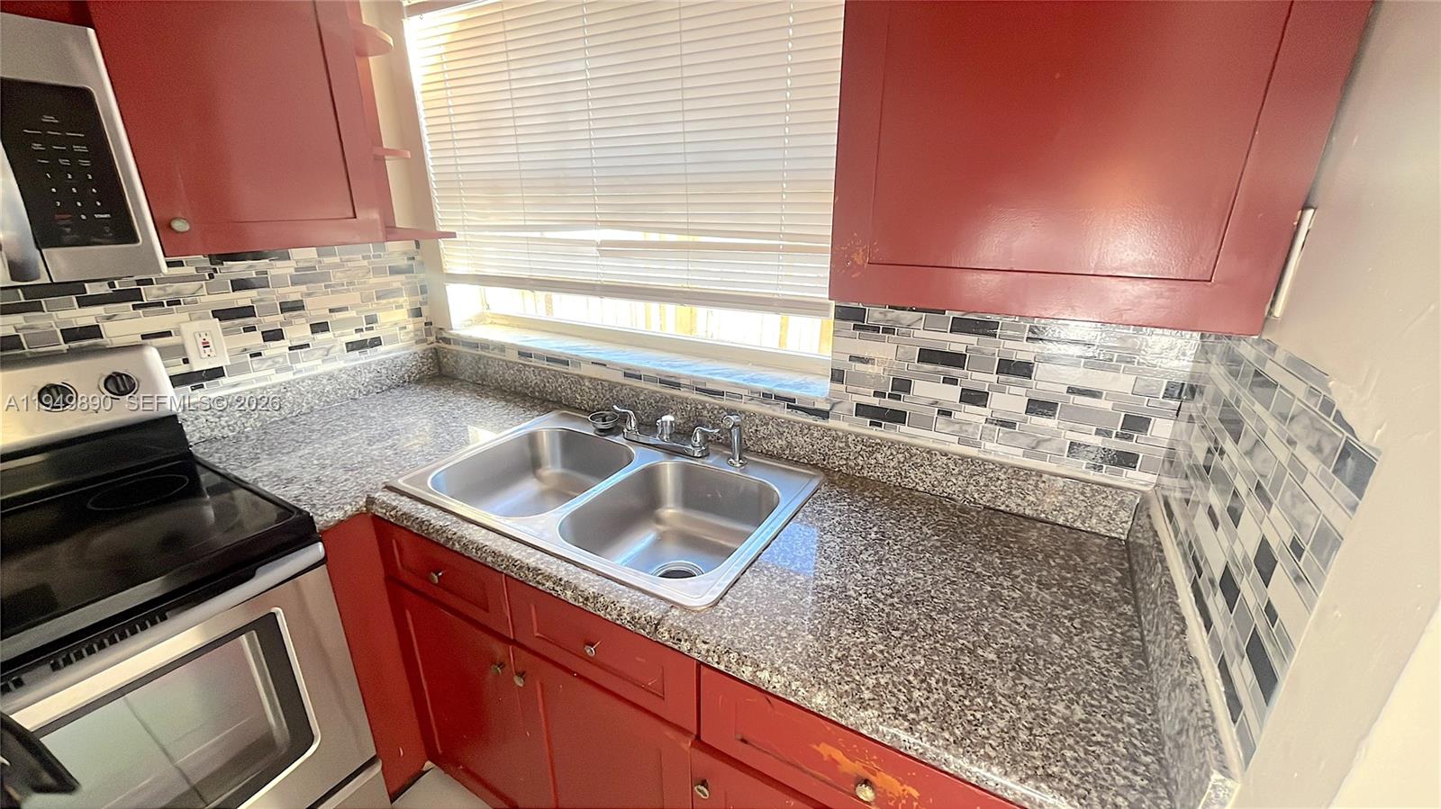 5461 W 24th Ave # 18