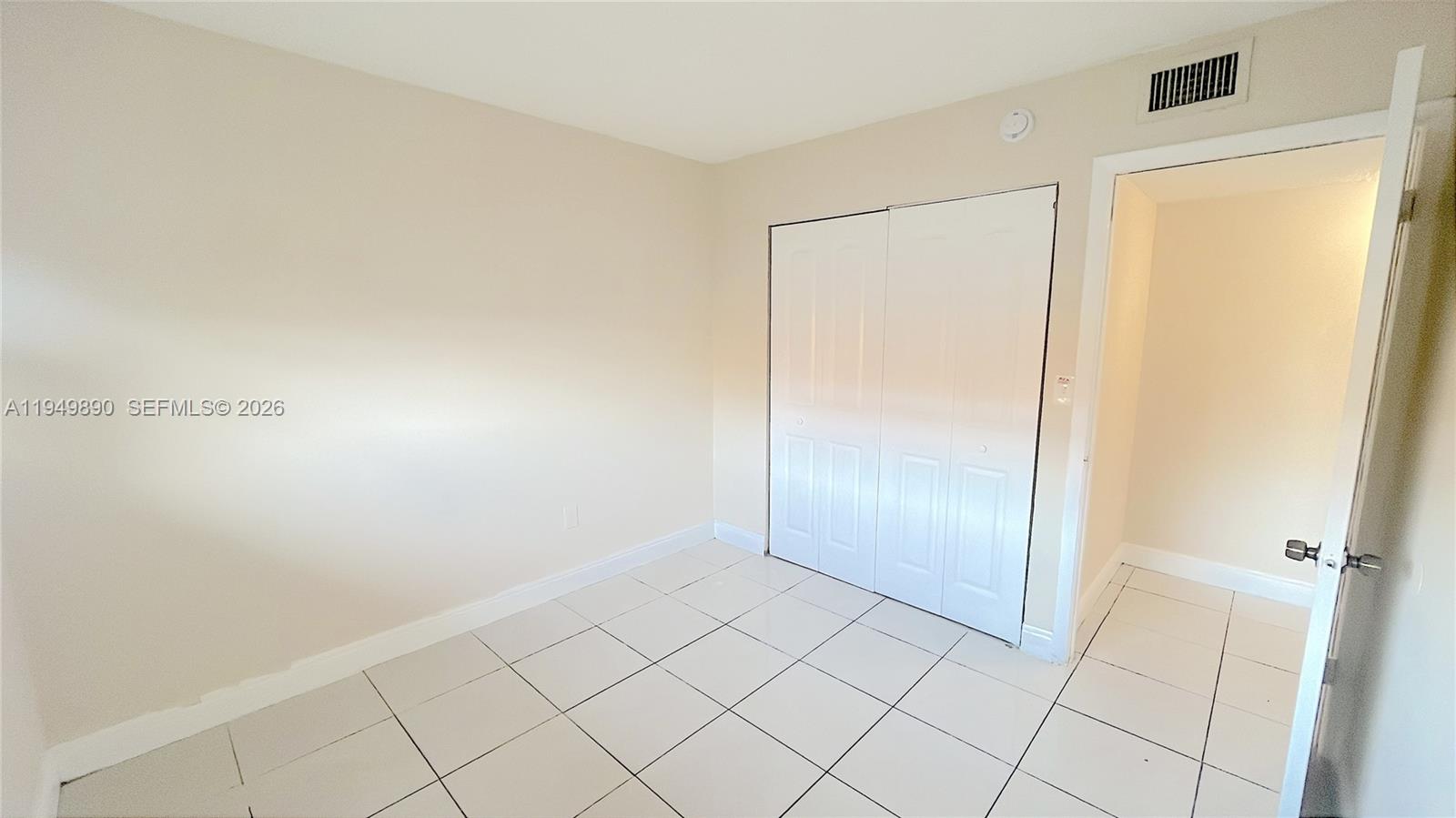 5461 W 24th Ave # 18