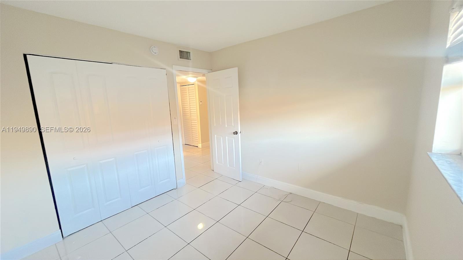 5461 W 24th Ave # 18