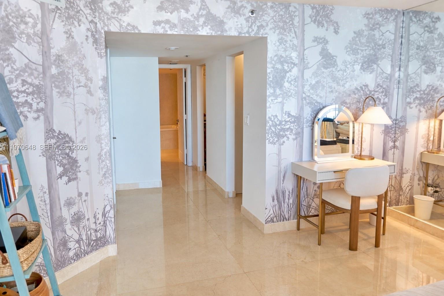 1717 N Bayshore Dr # 3334