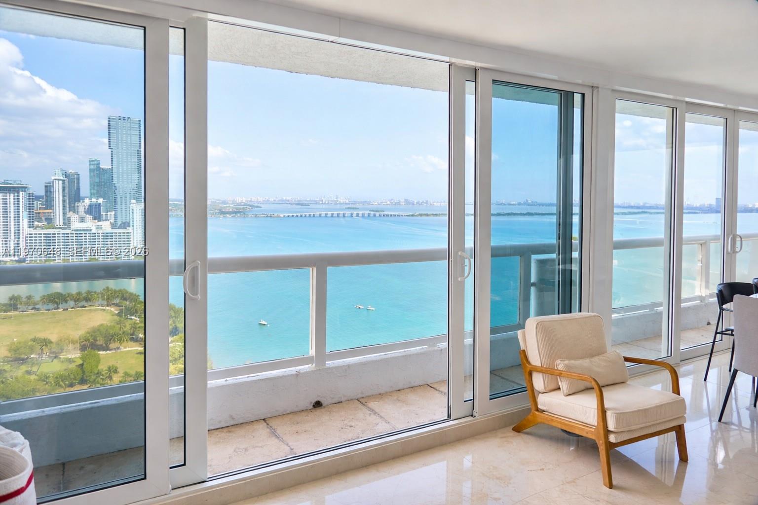 1717 N Bayshore Dr # 3334