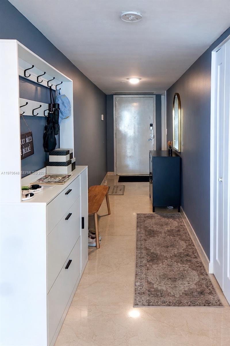 1717 N Bayshore Dr # 3334