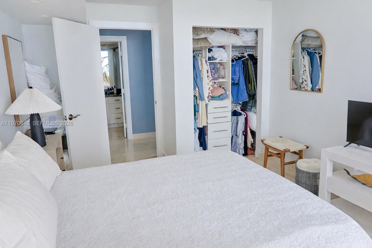 1717 N Bayshore Dr # 3334