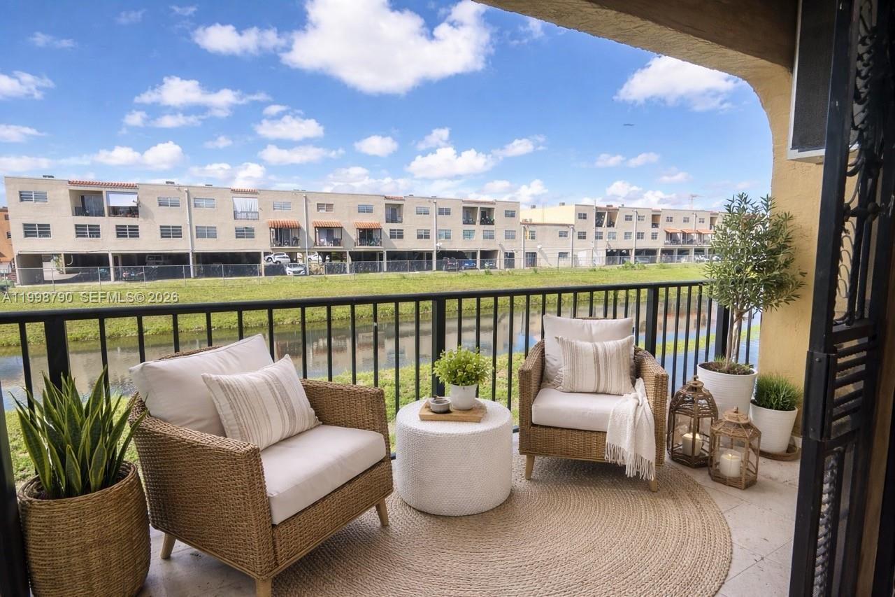 1283 W 51st Place # 12