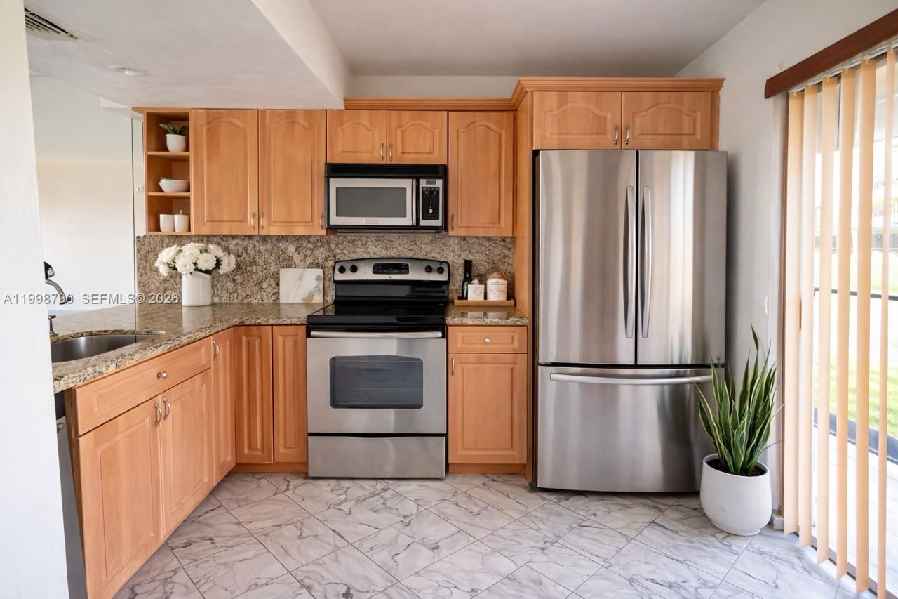 1283 W 51st Place # 12