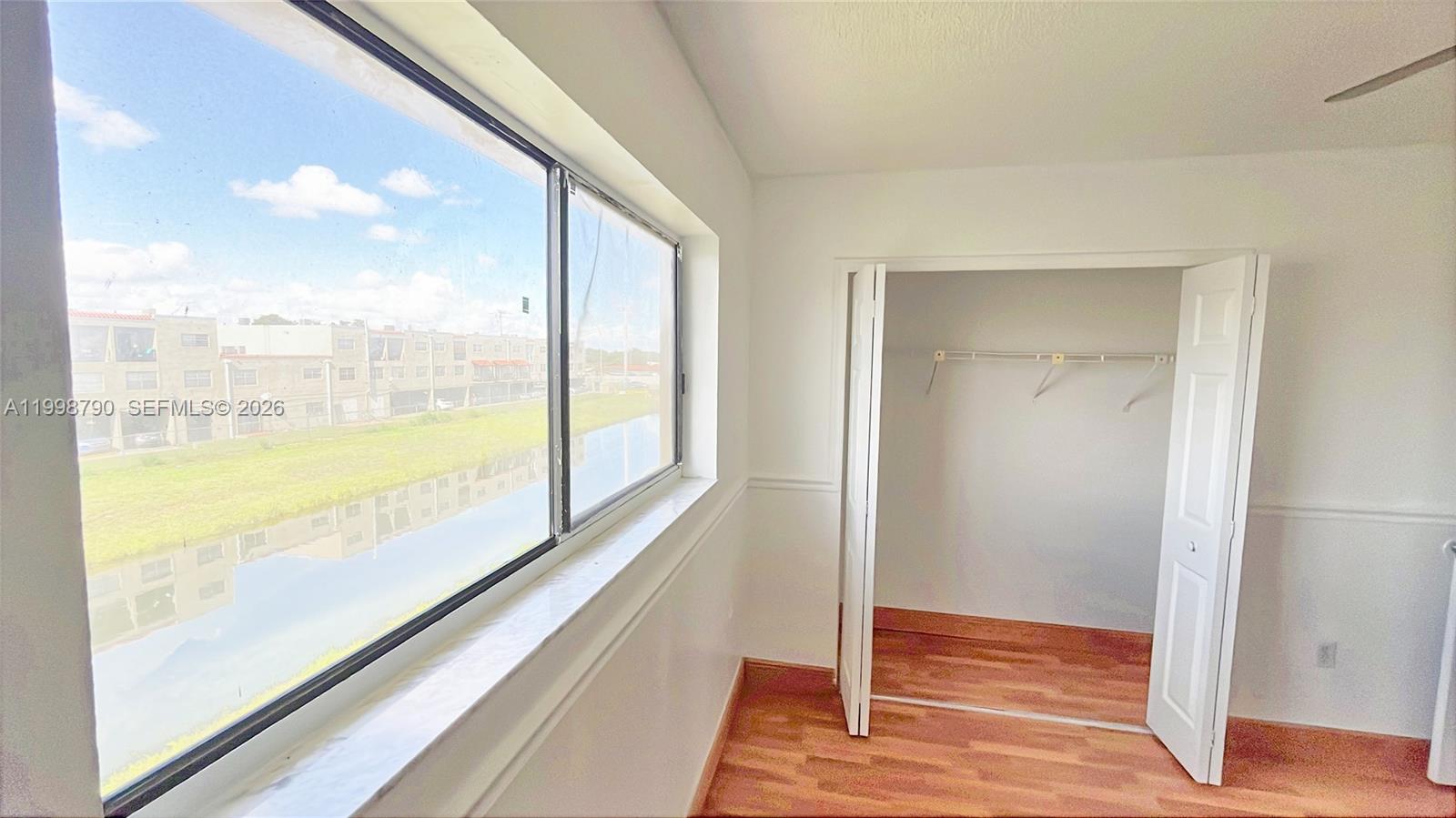 1283 W 51st Place # 12