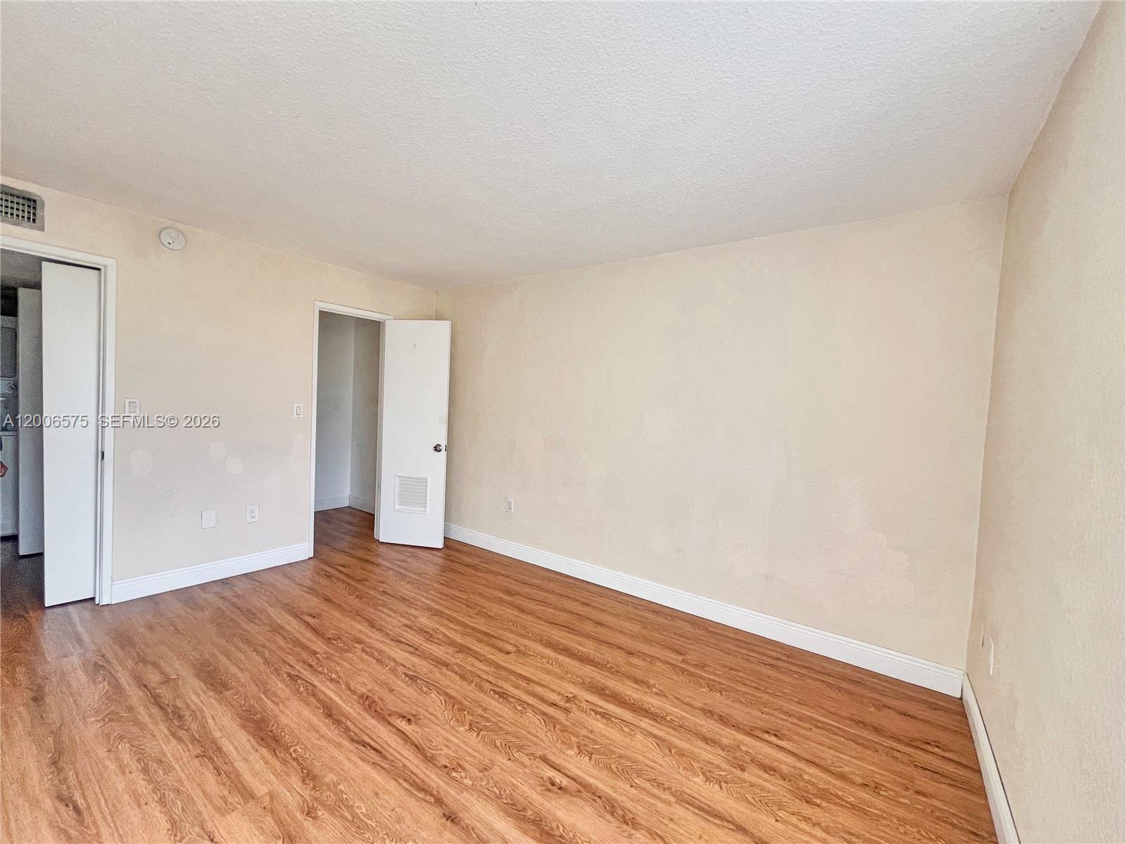 8870 Fontainebleau Blvd # 409