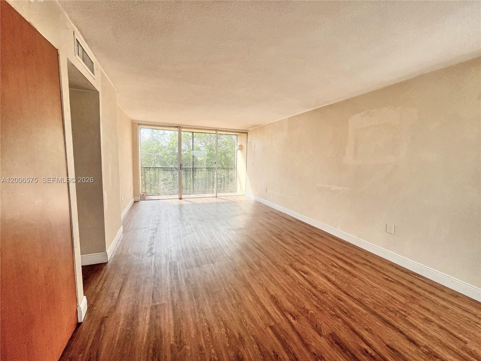 8870 Fontainebleau Blvd # 409