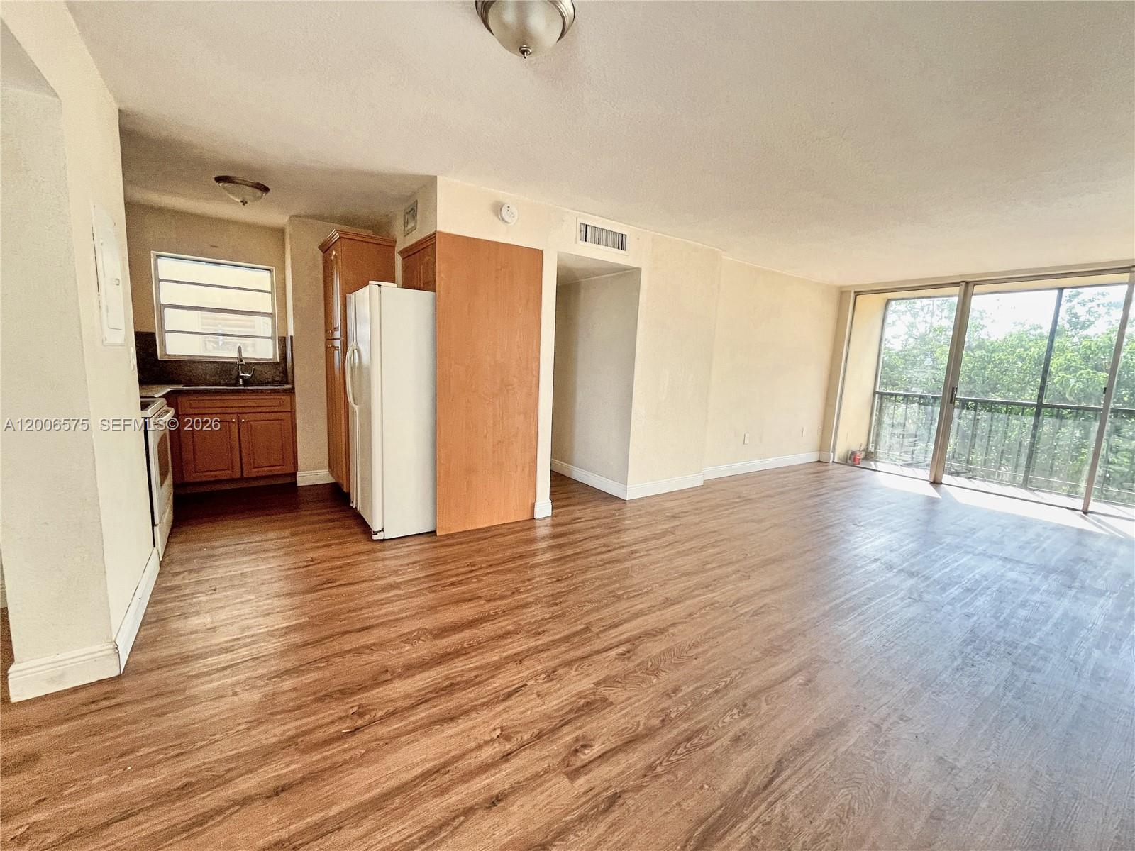 8870 Fontainebleau Blvd # 409