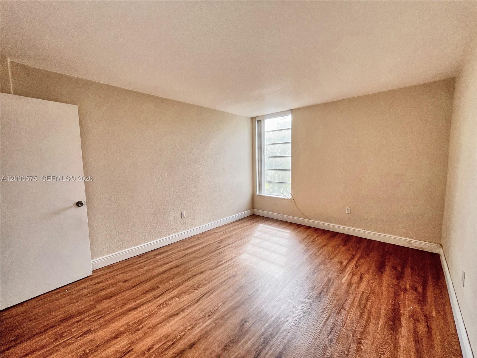 8870 Fontainebleau Blvd # 409