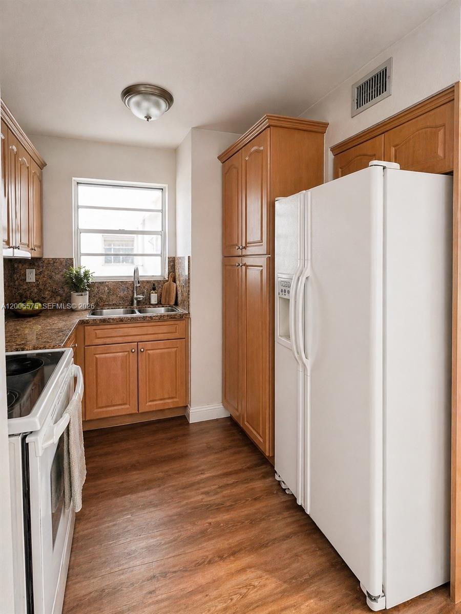 8870 Fontainebleau Blvd # 409