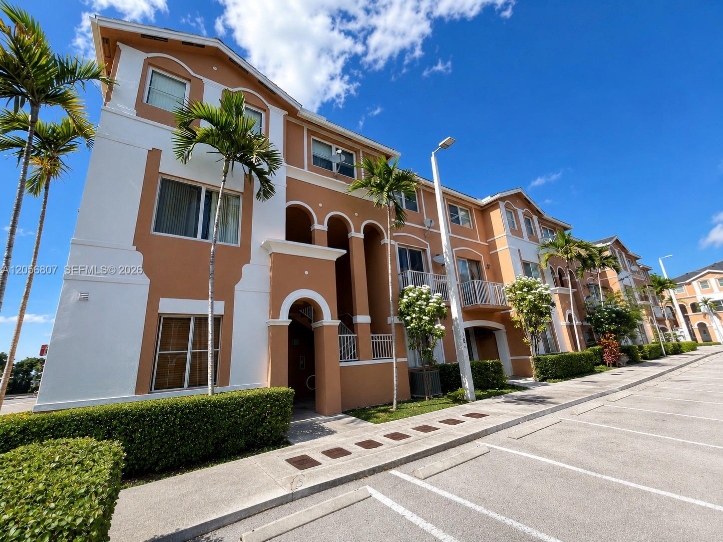 17650 NW 73rd Ave # 18 Unit: 104-18