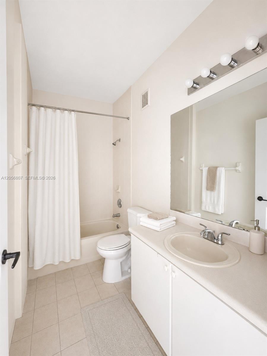 17650 NW 73rd Ave # 18 Unit: 104-18