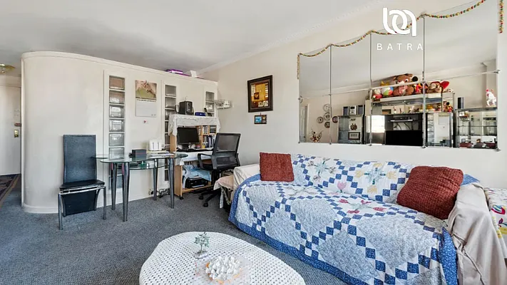 305 E 24th Street 18-K