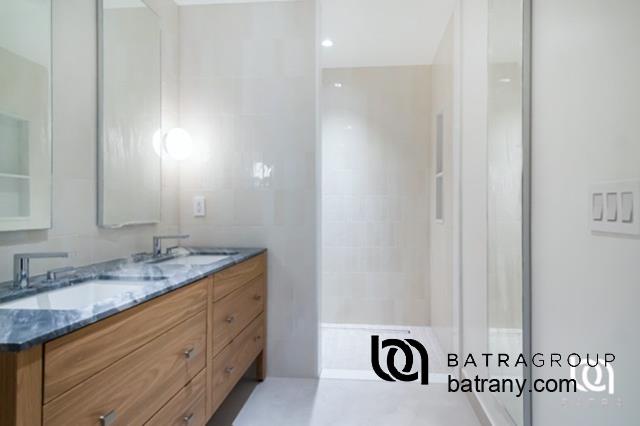 30-55 Vernon Boulevard 8-E