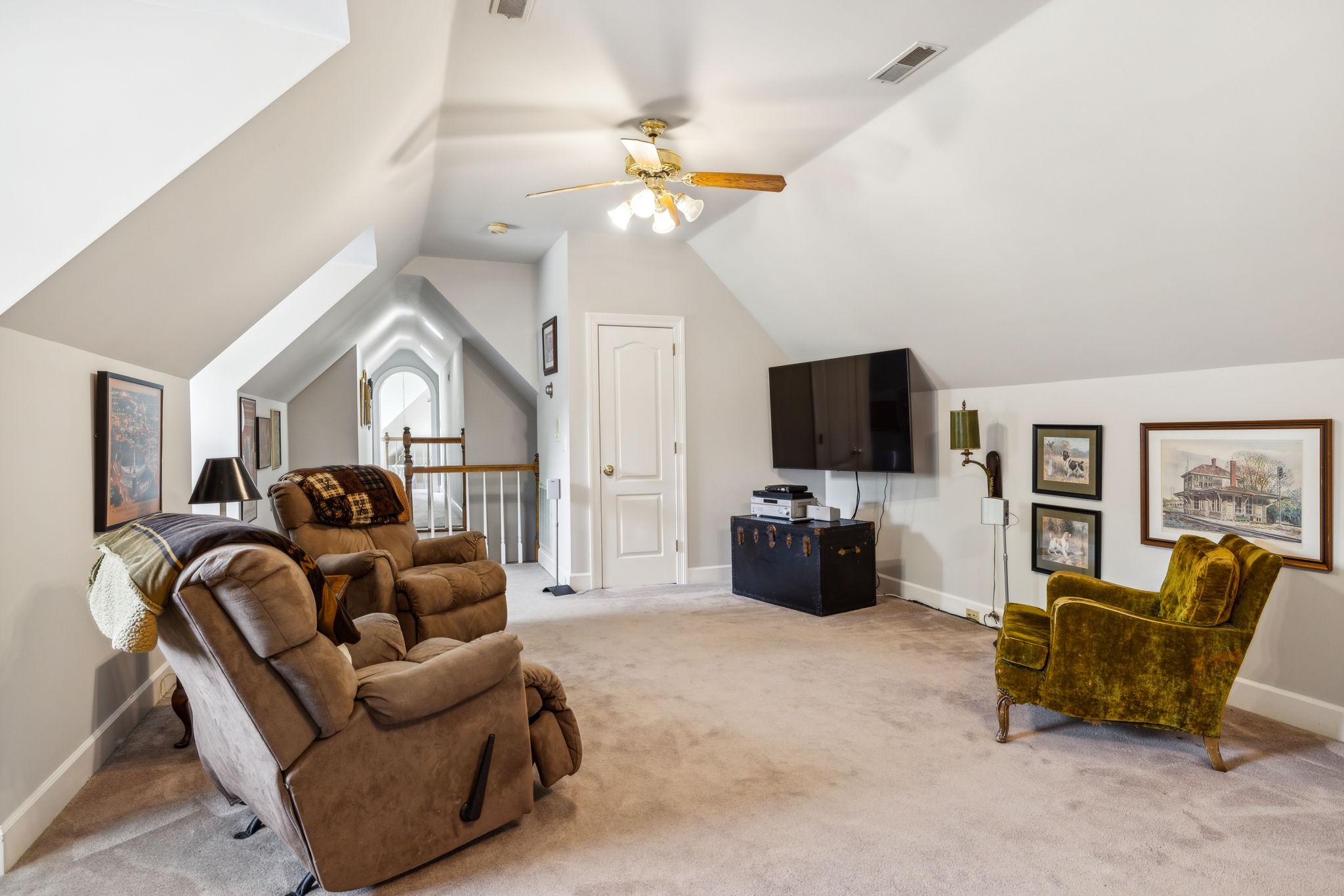 101 Doral Ln