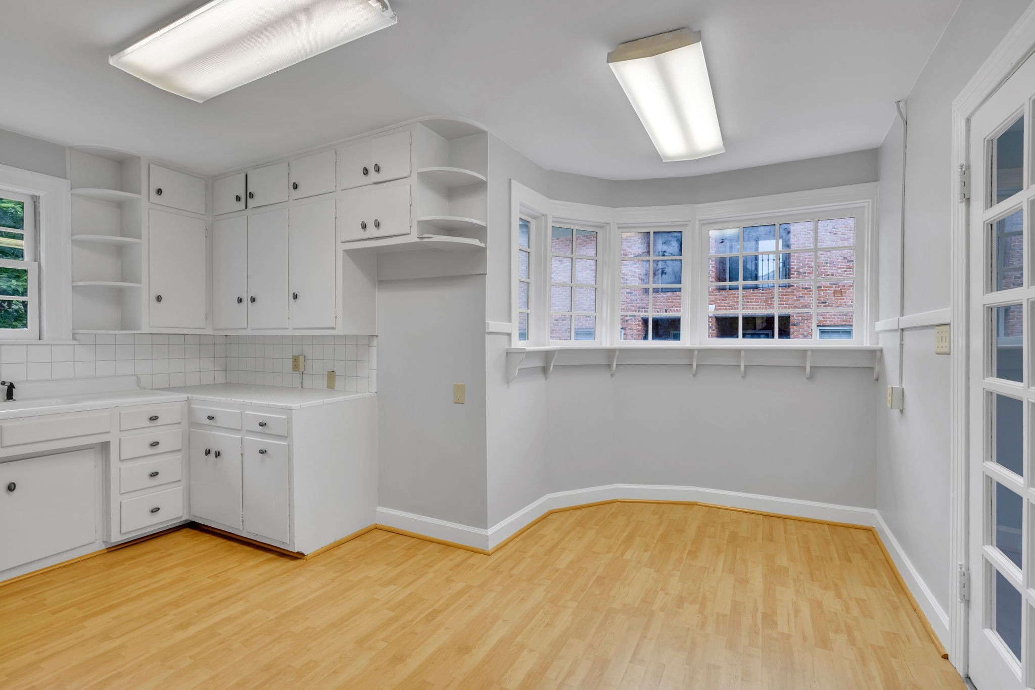 234 4th Ave, N
