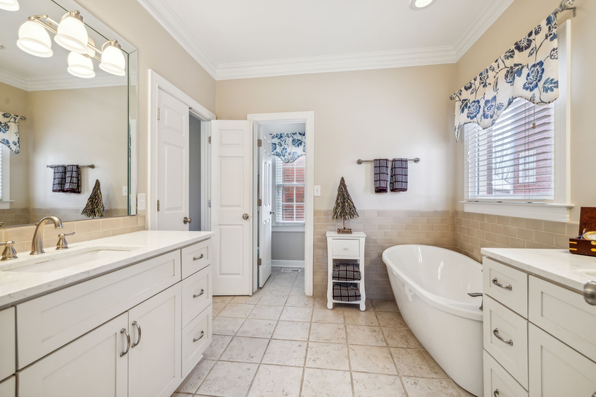 529 Forrest Park Cir