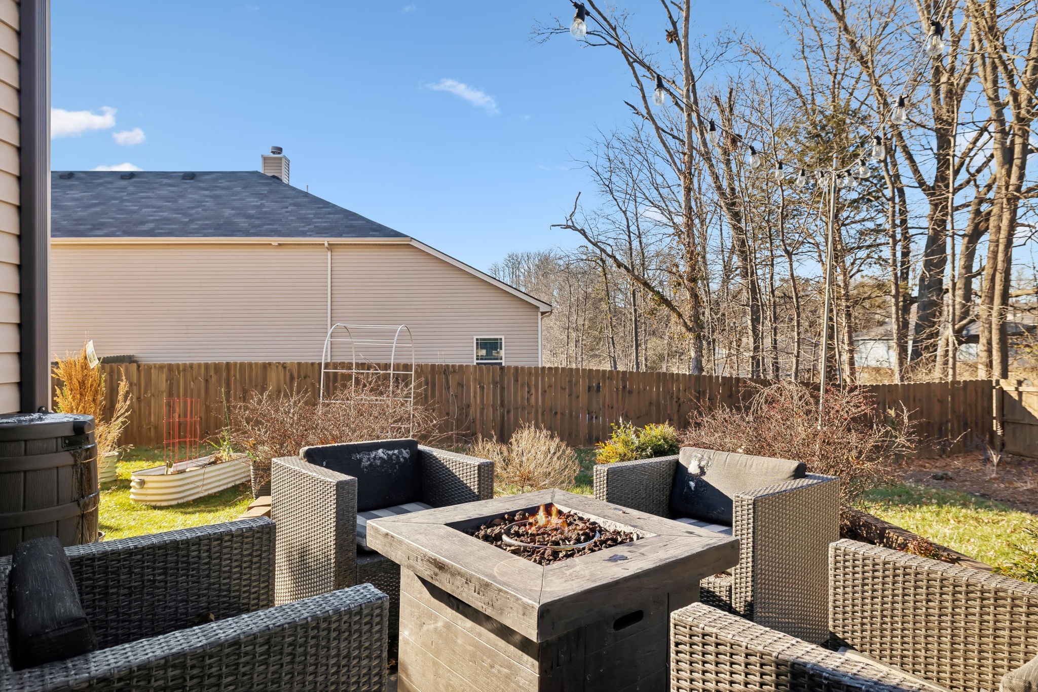 1341 Busiris Dr