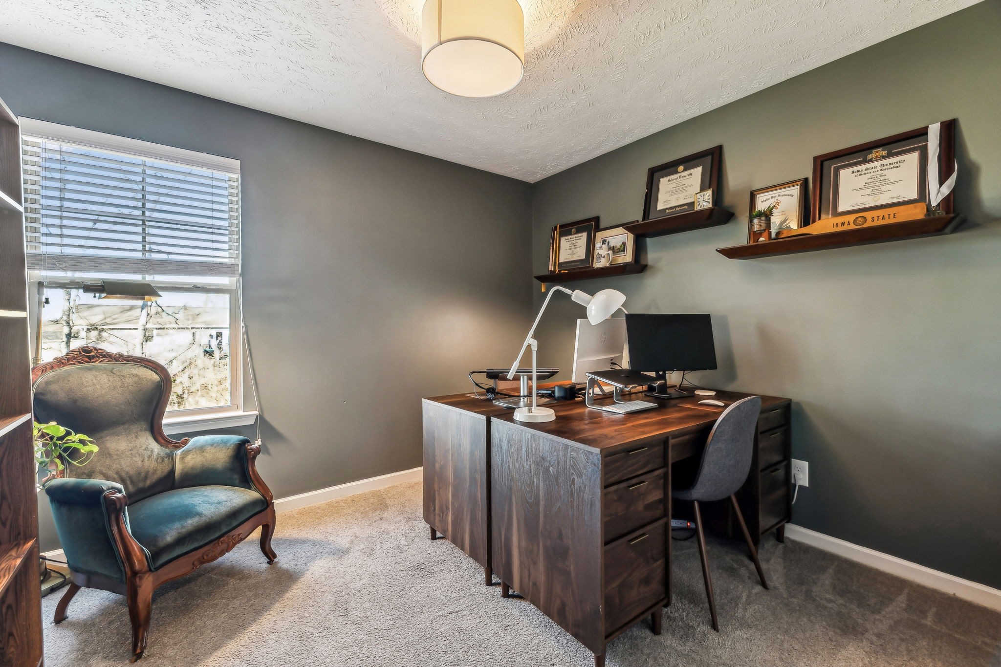 1341 Busiris Dr