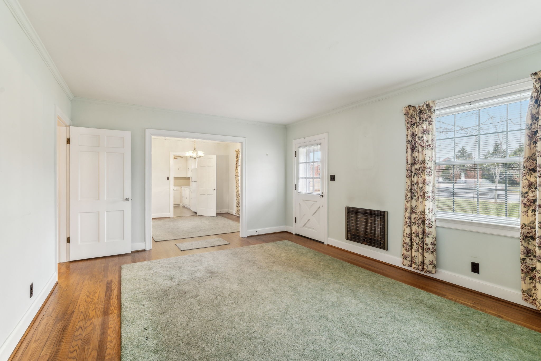 715 Hillsboro Rd