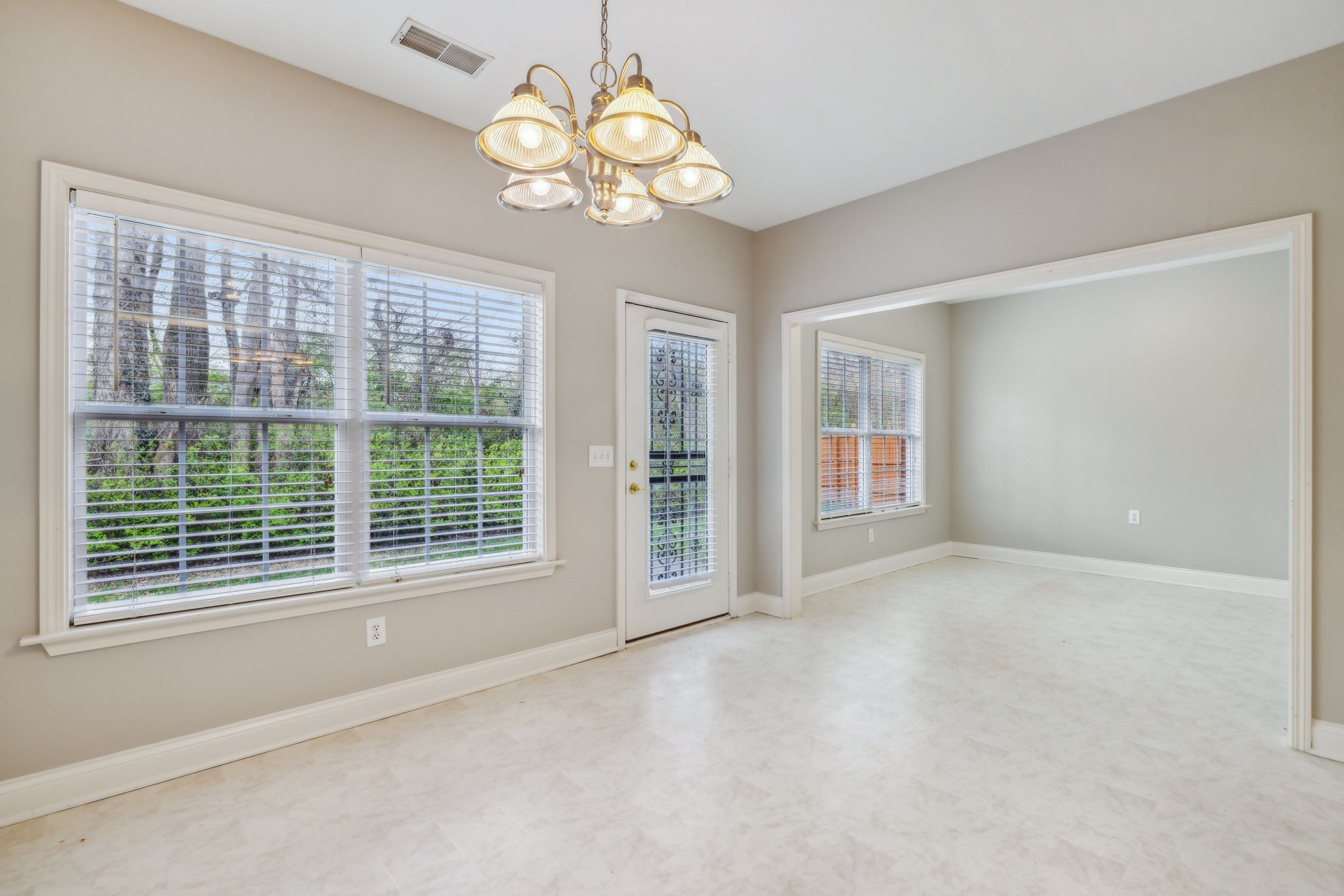 126 Prince William Ln